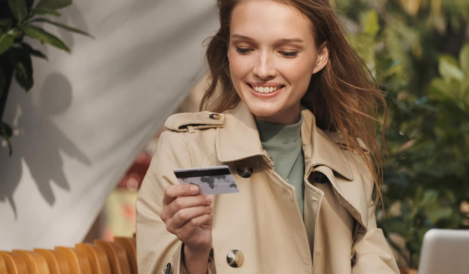 Exploring the Benefits of Visa and Mastercard: Which One is Right for You?